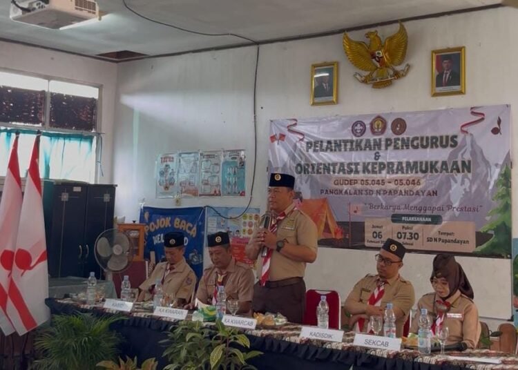 Kwarcab Gerakan Pramuka Kota Bogor Lantik Mabigus dan Gudep SDN Papandayan