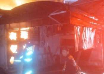 Diduga Korsleting Listrik, Konveksi di Ciomas Terbakar 