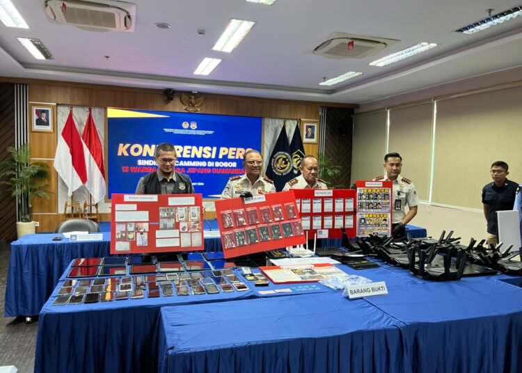 Dugaan Penipuan Daring Terbongkar, 13 Warga Negara Jepang Diamankan Imigrasi Bogor