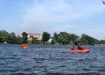 Basarnas-Pemkot Bogor Simulasi Evakuasi Udara di Situ Gede 