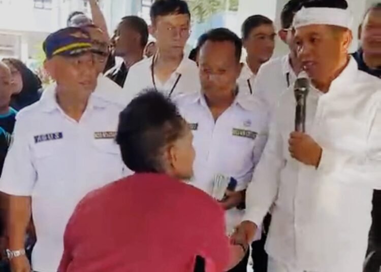 Diliburkan 5 Hari, Pemprov Jabar Berikan Kompensasi Rp1 Juta kepada 2.068 Sopir Angkot Puncak