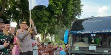 Polresta Bogor Kota Berangkatkan 300 Peserta Mudik Gratis