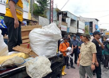 Jumat Bersih di Juanda-Surken, Pemkot Bogor Dorong PKL Masuk Pasar