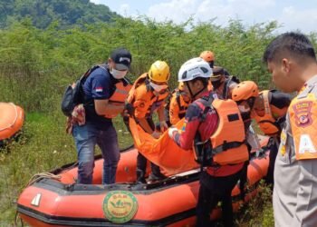 Sepasang Suami Istri Pemudik Hanyut di Puncak Cianjur, Ditemukan Meninggal di Lokasi Berbeda