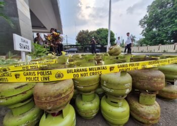 Polisi Amankan 793 Tabung Gas Oplosan di Sukaraja-Cileungsi, Pasutri Diciduk