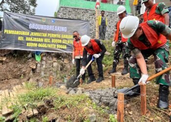 TNI Bangun Jembatan Beton Harjasari : Akses Strategis Warga ke Sekolah