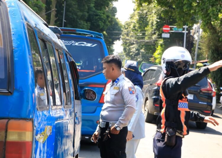 Dedie Rachim Usulkan Moratorium Angkot Kabupaten ke Dishub Jabar
