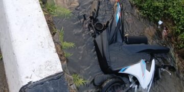 Pemotor di Puncak Tewas Usai Tabrak Pembatas Saluran Air