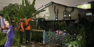 Asyik Main, Bocah 4 Tahun Terpeleset hingga Hanyut di Kali Bojonggede