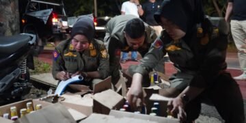 257 Botol Miras Diamankan Satpol PP di Babakan Madang