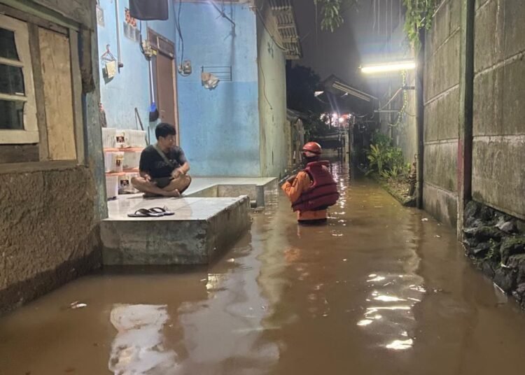 Citeureup Dilanda Banjir, 168 Orang Terdampak Sebagian Mengungsi