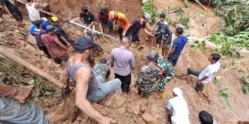 Tertimbun Longsor hingga 4 Jam, Pria Tua di Dramaga Ditemukan Tak Bernyawa