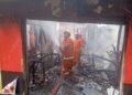 Kebakaran di Sukabumi Hanguskan 3 Kios dan 1 Rumah, Kerugian Rp100 Juta