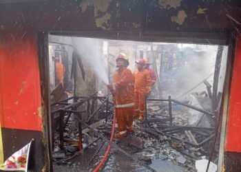 Kebakaran di Sukabumi Hanguskan 3 Kios dan 1 Rumah, Kerugian Rp100 Juta