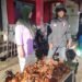 Penjual musiman ketupat, jelang lebaran idul Adha ramai