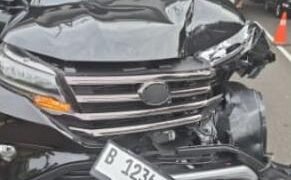 8 Mobil Terlibat Kecelakaan Beruntun di Tol Jagorawi Bogor