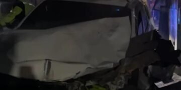 Fortuner Tabrak 2 Motor dan Warung di Kemang, 1 Orang Tewas