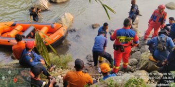 Bocah Perempuan Hanyut di Sungai Cianten Cibungbulang saat Ikut Tante Cuci Baju
