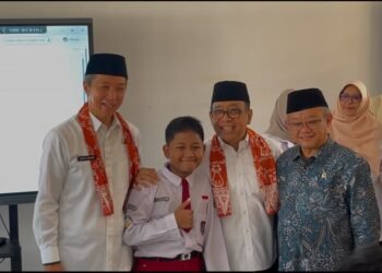 Menko PMK dan Mendikdasmen Visitasi Revitalisasi SDN Cimahpar 5 Kota Bogor 