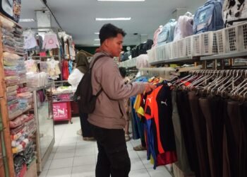 Penjualan Jersey Piala Dunia 2026 di Cibinong Bogor Sepi Peminat