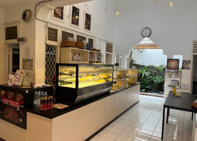 Dev Bakery & Pizza House, dari Garasi Rumah hingga jadi Kuliner Dikenal di Bogor