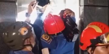Alami Gangguan, Dua Perempuan Terjebak dalam Lift M-One Hotel 