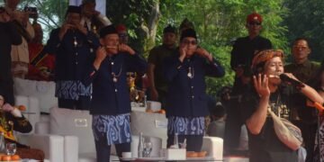 Pemkab Bogor Pecahkan MURI Usai Memainkan Serentak 2.206 Alat Musik Karinding