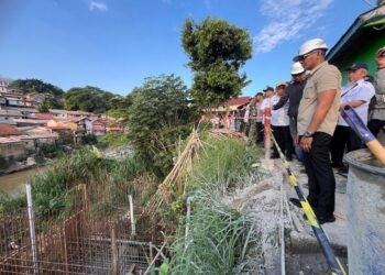 Tinjau Proyek Jembatan Paledang-Pasir Jaya, Jenal Mutaqin Minta Selesai Tepat Waktu