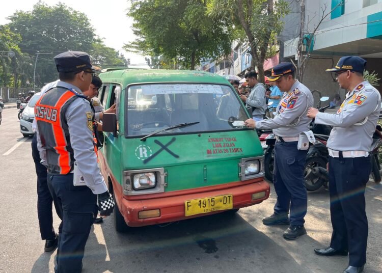 Dishub Kota Bogor Tindak 16 Angkot Tak Laik Jalan