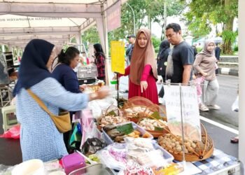 Siapkan Nuansa Kesundaan di Alun-Alun, Pemkab Bogor Ajak PKL Kenakan Pakaian Adat Sunda