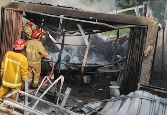 Gudang Sparepart Motor di Tajurhalang Terbakar, Kerugian Capai Rp500 Juta