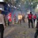 Truk Kontainer Tabrak Pohon hingga Tumbang di Jalan Raya Bandung Cianjur, Lalu Lintas Sempat Lumpuh