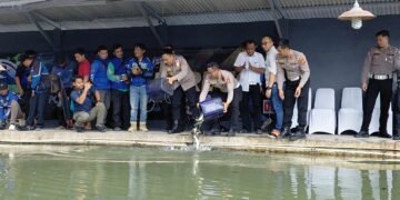 Kapolres Cianjur Ajak Ojol dan PMOC Mancing Bareng dalam Program Jumat Berkah
