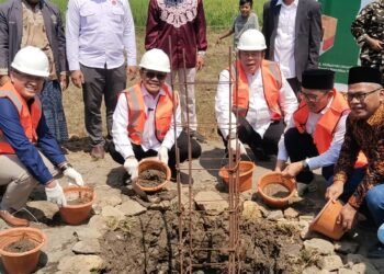 Menko Muhaimin Luncurkan Gerakan 10 Ribu MCK untuk Pesantren di Cianjur, Dorong Sanitasi dan Pemberdayaan Santri