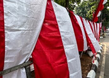 Jelang HUT ke-81 RI, Penjualan Bendera di Kota Bogor Masih Sepi