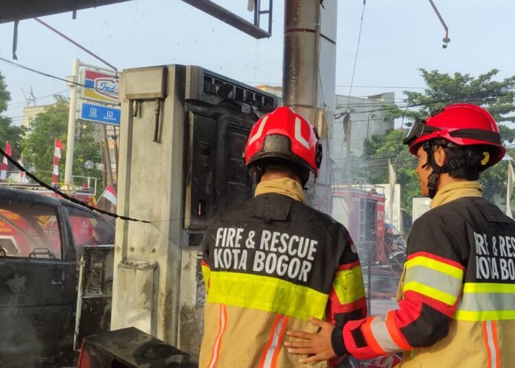 SPBU Cilendek Terbakar Usai Mobil Alami Korsleting Listrik Saat Isi BBM