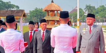 Bupati Bogor Serahkan Bendera Pusaka ke 40 Kecamatan, Ajak Bangun Bangsa Bersama