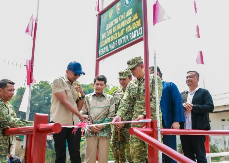 TNI AD Bangun Jembatan Garuda King Ago Batu Tapak di Kota Bogor