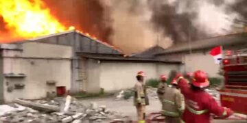 Gudang Eks Pabrik Tekstil di Kota Bogor Hangus Terbakar