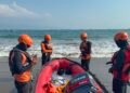 Liburan Berakhir Tragis! 1 Pemuda Hilang di Pantai Karangnaya Cikakak