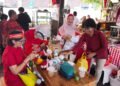 Usai Pensiun, Hobi Merajut Jadi Sumber Penghasilan Lima Perempuan di Bogor Selatan