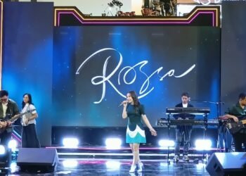 Rossa Sihir Pengunjung Malam Puncak 20th Anniversary Botani Square Bogor