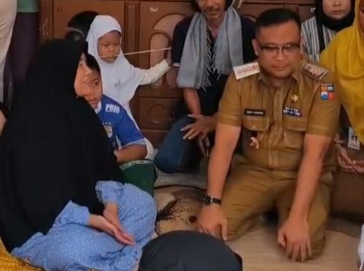 Lansia Meninggal saat Antre Bantuan Beras di Menteng Kota Bogor