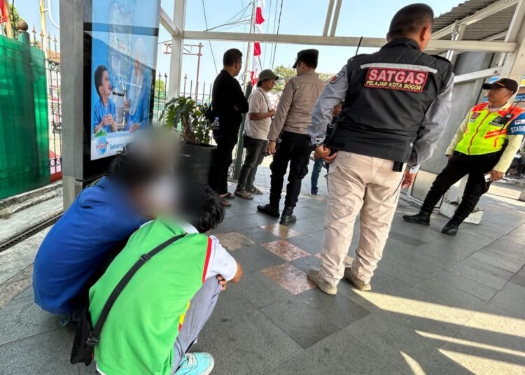 Diduga Hendak Ikuti Aksi ke Jakarta, Sebelas Pelajar Diamankan di Stasiun Bogor