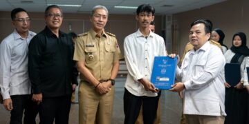 Tebus Ijazah, DPRD dan Pemkot Bogor Bantu Ratusan Siswa