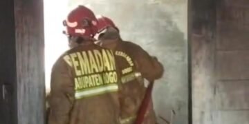 Ditinggal Pemilik, Rumah di Cileungsi Hangus Terbakar