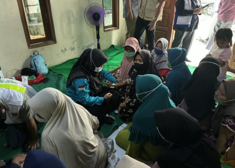 Warga Sekitar TPA Galuga Alami Pilek hingga Mata Perih, 3 Posko Kesehatan Dibangun