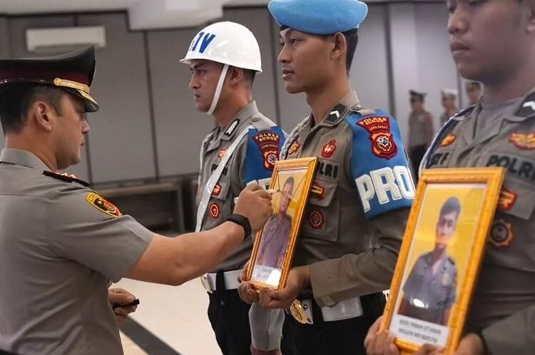 Terlibat Desersi hingga Narkoba, Tiga Personel Polres Bogor Dipecat