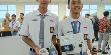 2 Pelajar SMKN 4 Kota Bogor Bikin Sistem Keamanan Motor Cerdas 