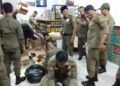 Operasi Pekat Satpol PP, 1.482 Miras Ilegal di Terminal Cibinong Disita